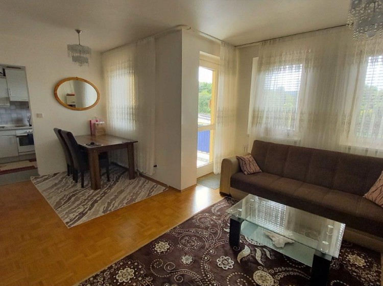 Objektbild: Gepflegte 2-Zimmer-Wohnung mit Balkon in zentraler, dennoch ruhiger Lage in Feldbach