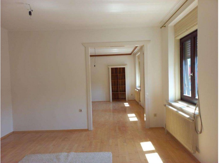 Objektbild: 3-Zimmer-Wohnung zum Erstbezug nach Komplettrenovierung in zentraler Lage - ca. 86,62 m² Wohnfläche!