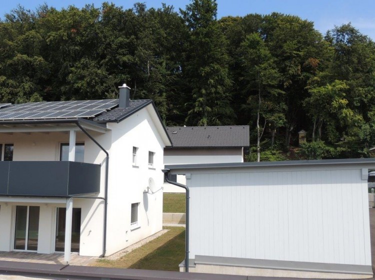 Objektbild: !!! Miet-Kauf !!! Neubau Doppelhaushälfte mit Terrasse, Garten und Doppelcarport in schöner Aussichtslage