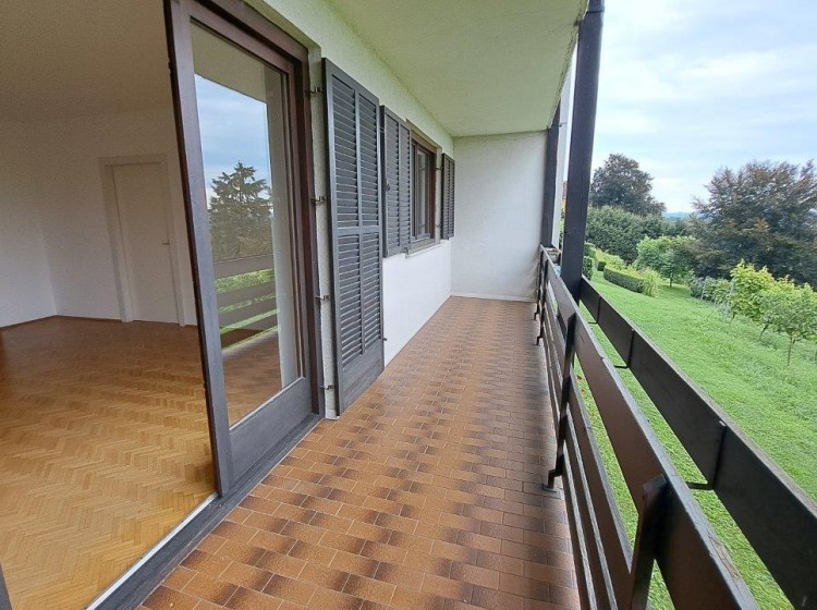 Objektbild: Großzügige 3-Zimmer-Wohnung mit Balkon mit schönem Grünblick